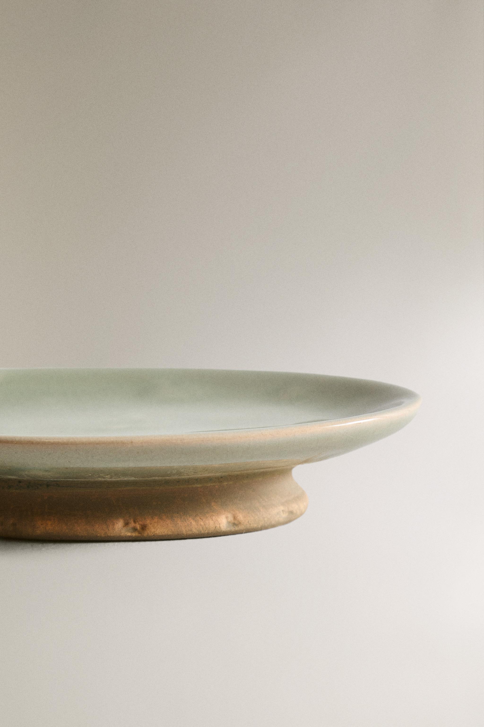 GREENISH BATHROOM SOAP DISH